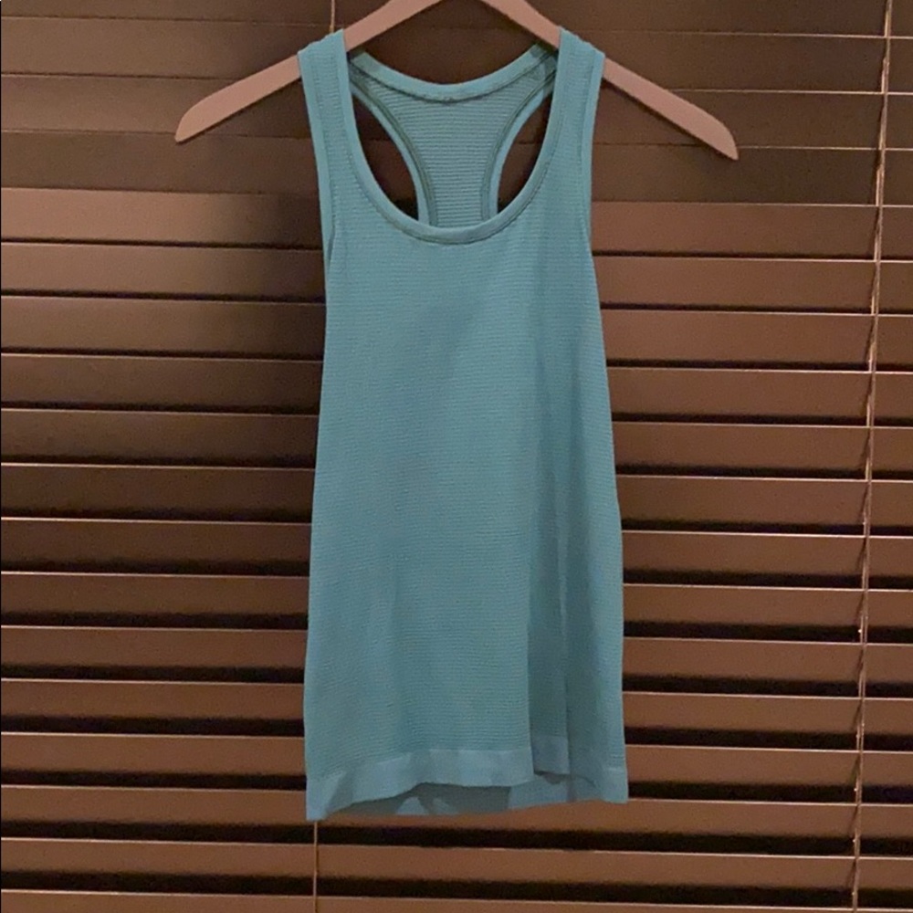 NWOT LULULEMON TANK (size 2)